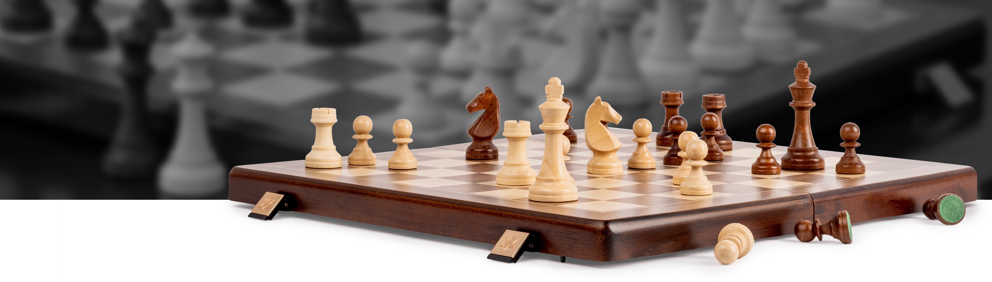 natural wood magnetic chess set
