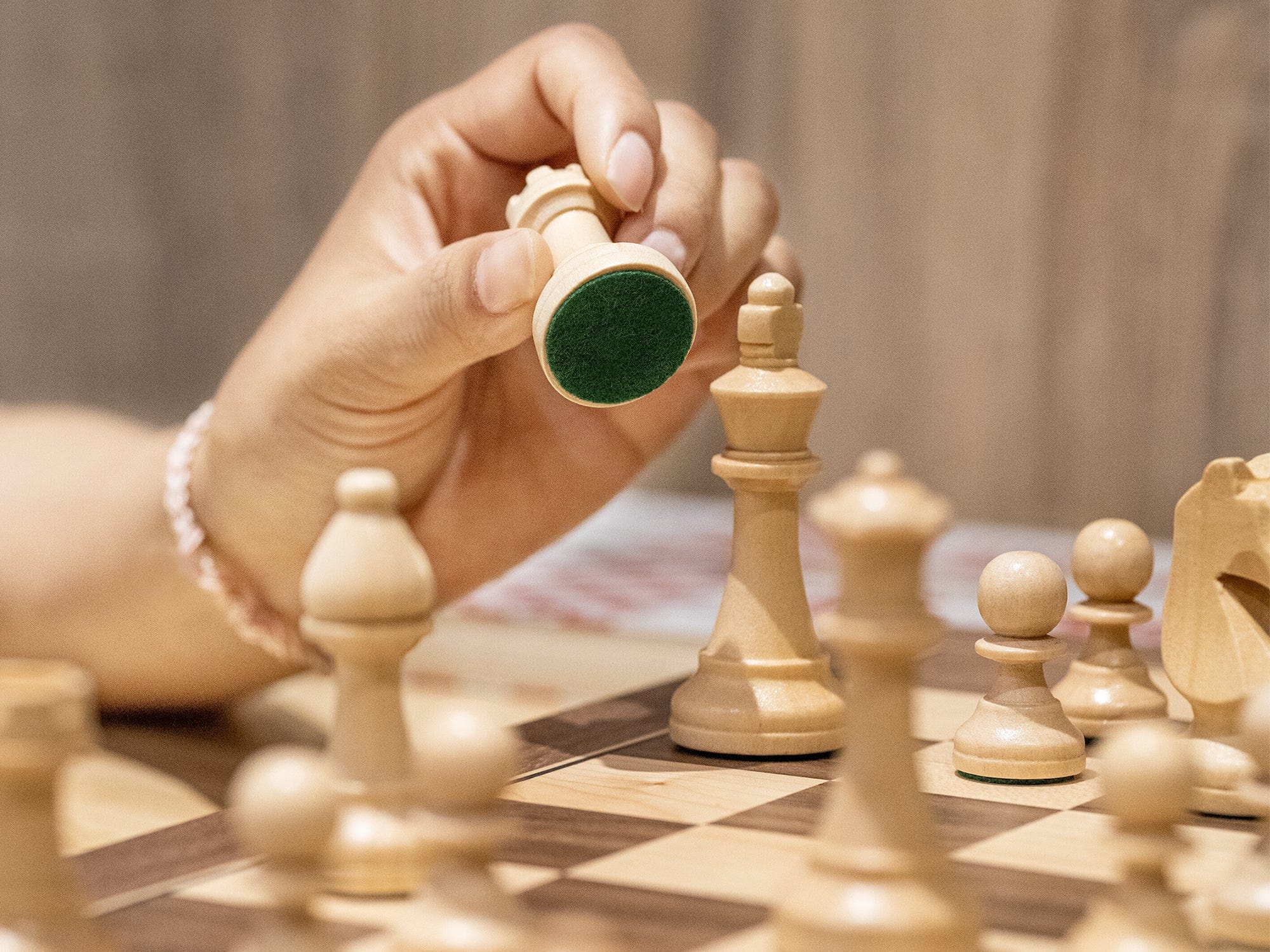 A&A CHESS CHESS A&A 15'' Natural Wood Folding Magnetic Chess Set