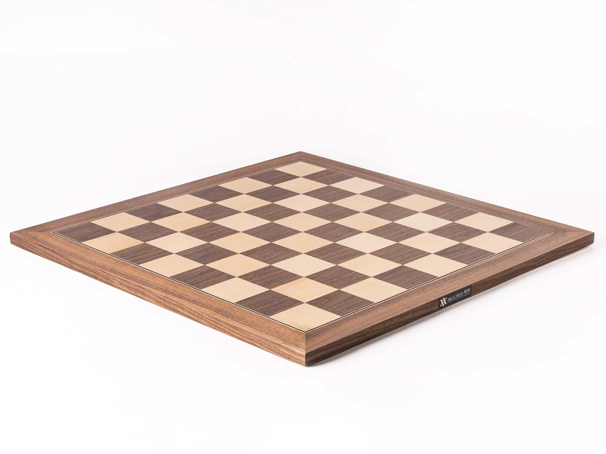 A&amp;A Schachbretter aus Holz mit Intarsien aus Walnuss und Ahorn